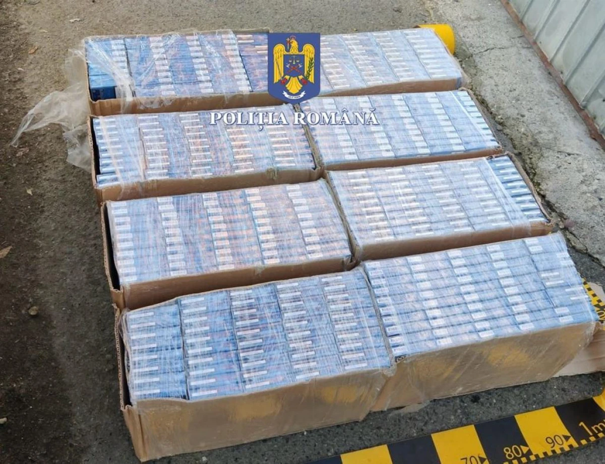 Arădean prins cu 2000 de pachete de țigări în mașină. Contrabandistul a rămas fără autoturism