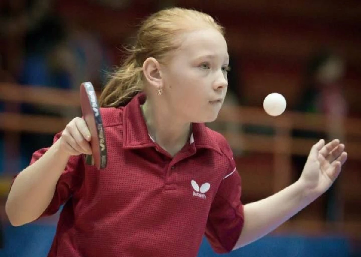 ARĂDEANCA ADELA STRUNĂ A OCUPAT LOCUL CINCI LA TOP 12