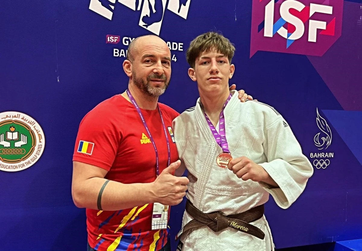 Arădeanul David Mercea a luat bronzul mondial școlar pe tatami, în Bahrain!