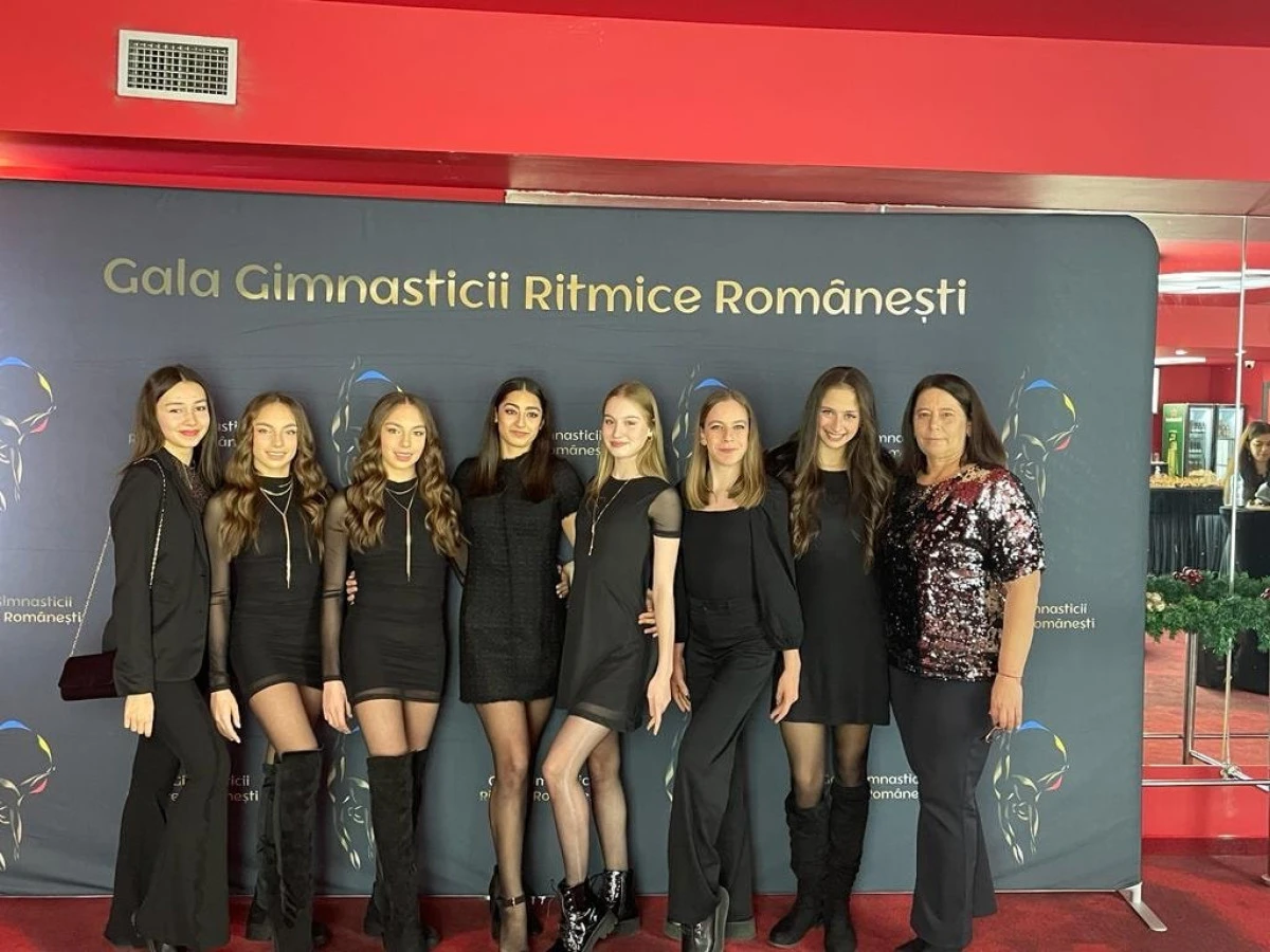 Arădencele Andra și Carina Crainic, pe podium la Gala Gimnasticii Ritmice Românești! Daniela Chiriac și fetele din ansamblu, printre laureate