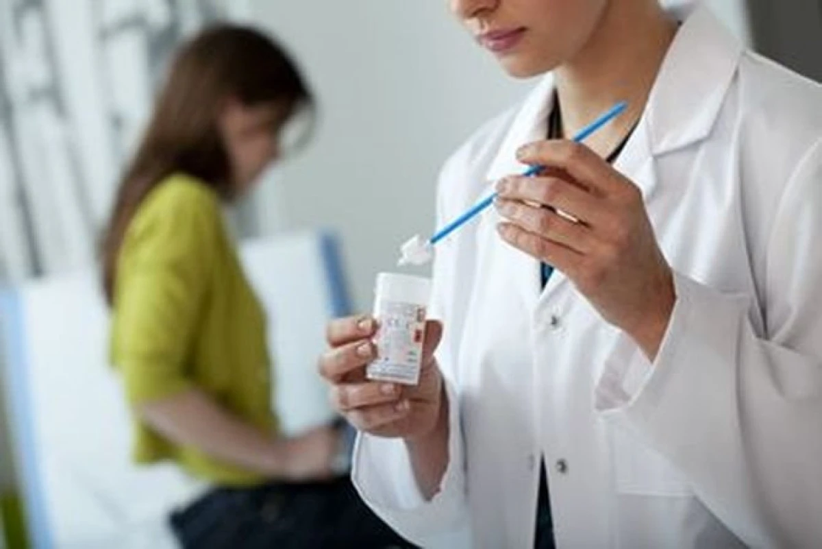 Arădencele pot beneficia gratuit de testarea Babeş Papanicolau
