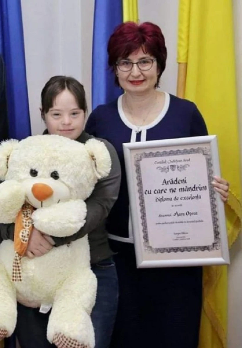 „Arădeni cu care ne mândrim”: lecţii de voinţă de la o fetiţă cu sindromul Down!