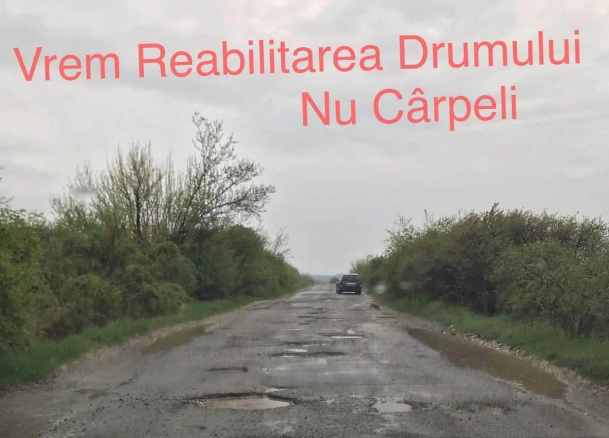 Arădenii ies în stradă, sătui de starea drumului Pâncota-Măderat-Agrișu Mare
