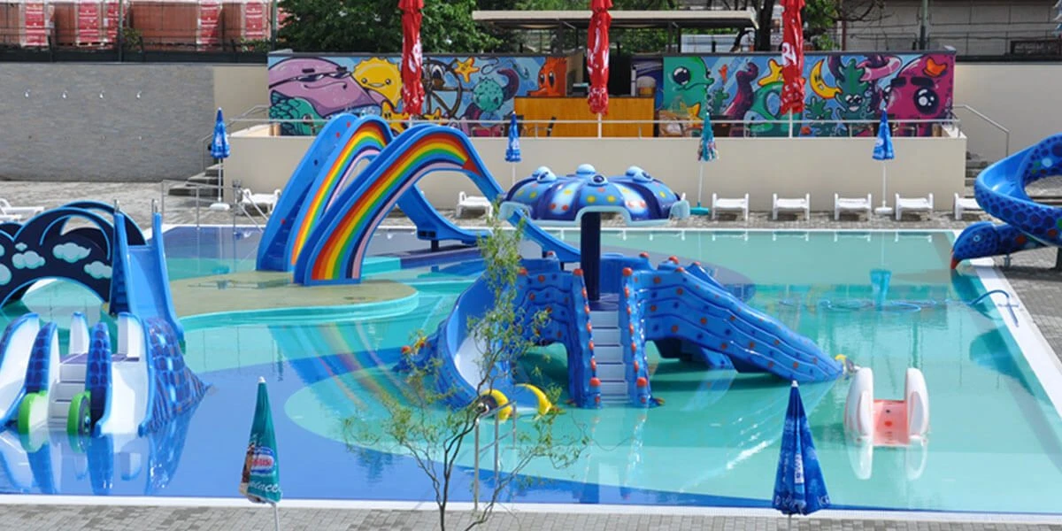 Arădenii se vor putea bucura de primul aquapark, asemănător celor din Ungaria, mergând în... Timișoara