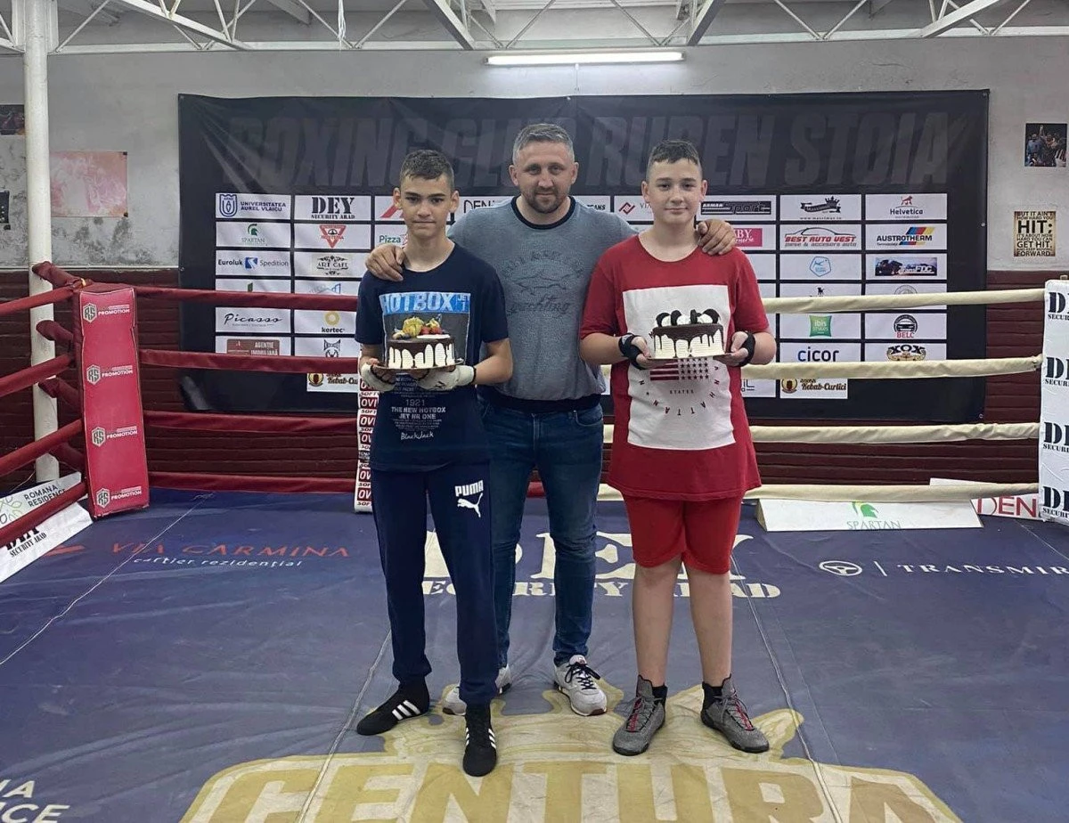Aradul are doi pugilişti medaliaţi cu aur la Cupa României de cadeţi