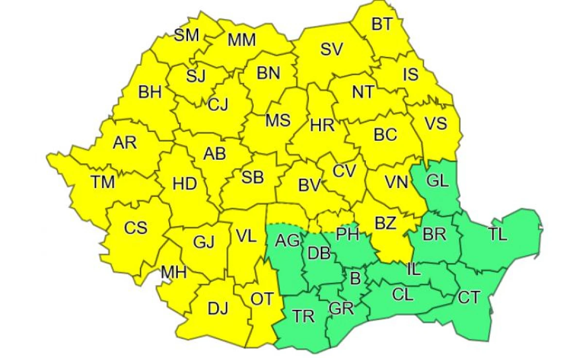 Aradul este sub Cod Galben de ploi torenţiale şi vijelii
