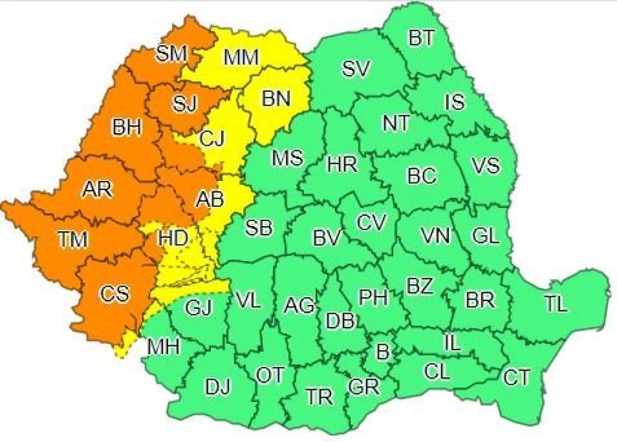 Aradul, sub Cod portocaliu de furtuni până vineri dimineața
