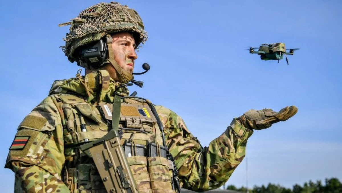 Armata britanică renunţă la oameni şi avioane în favoarea roboţilor şi a dronelor