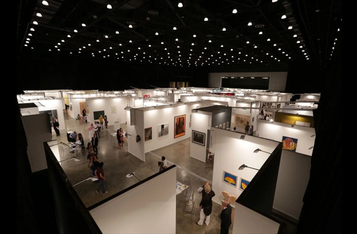 ART DUBAI - MANIFESTAREA ARTISTICA CE UNESTE 94 DE GALERII DIN 40 DE TARI SI-A DESCHIS ASTAZI PORTILE