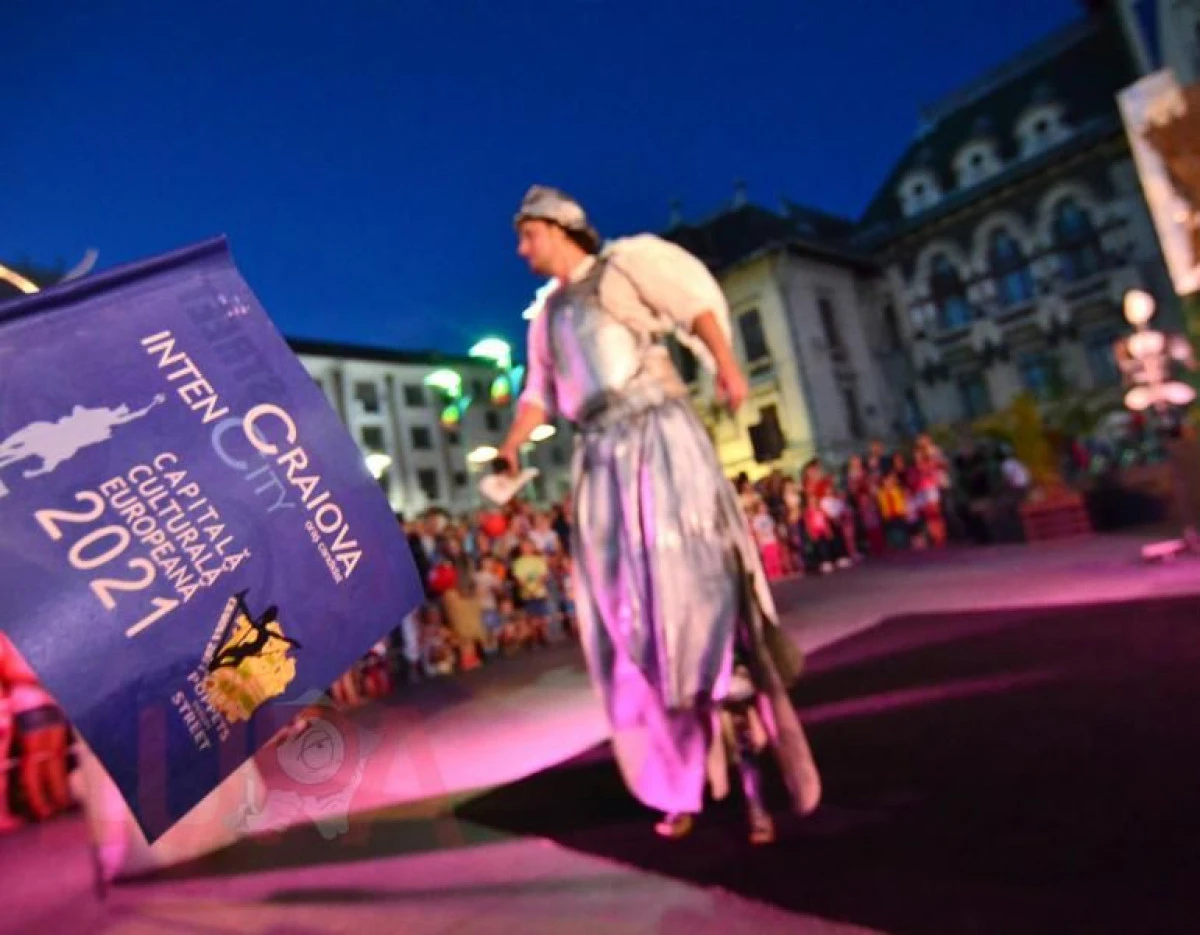 ARTISTII PAPUSARI DIN ARAD AU FACUT SENZATIE LA CRAIOVA