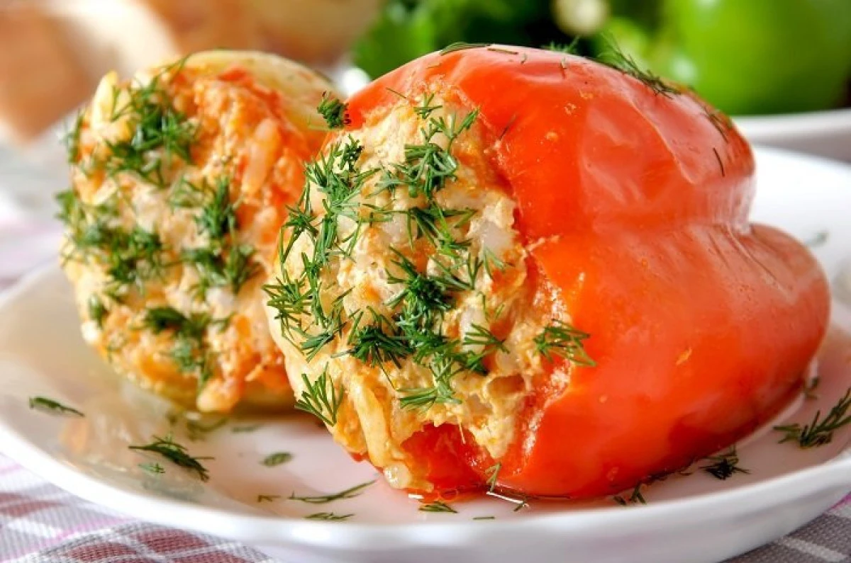 Așa faci cei mai delicioși ardei umpluți