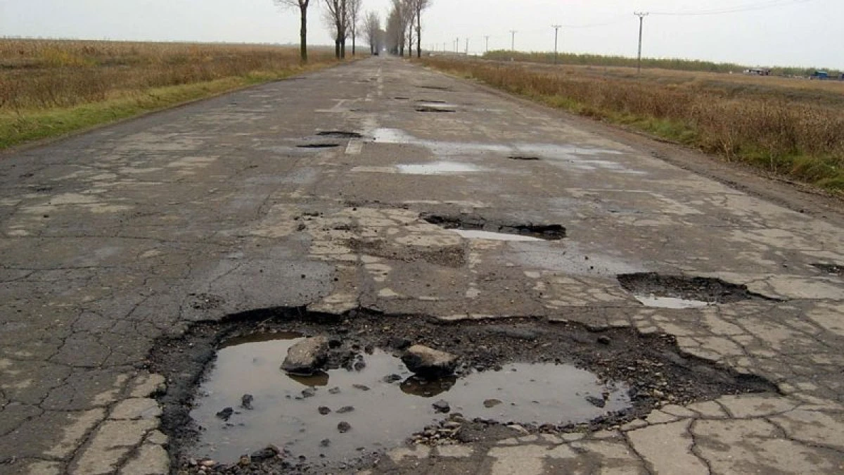 Astăzi este ultima zi de depunere a proiectelor pentru modernizarea unor drumuri judeţene
