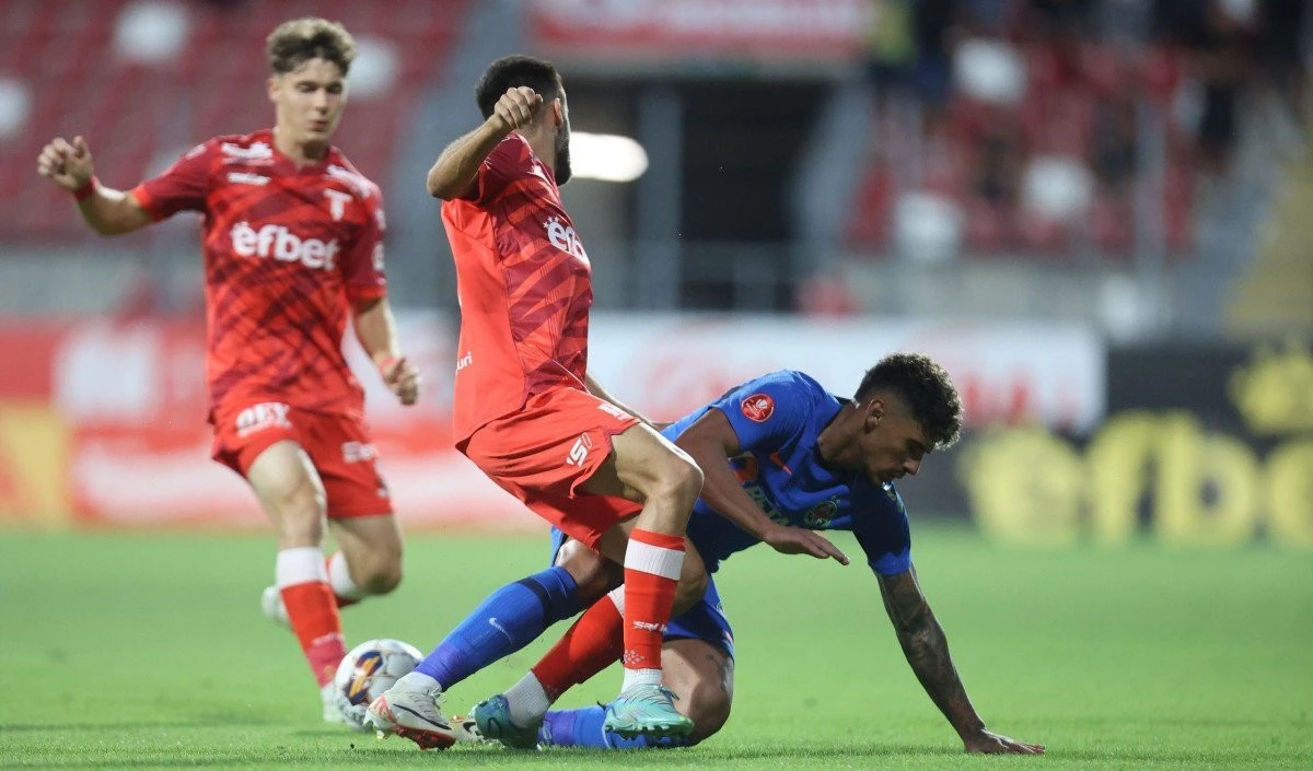 Astăzi se reia SuperLiga la fotbal: prima etapă a anului începe în Secuime și se încheie cu FCSB - UTA!
