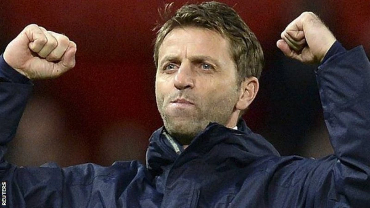 ASTON VILLA ARE UN NOU ANTRENOR