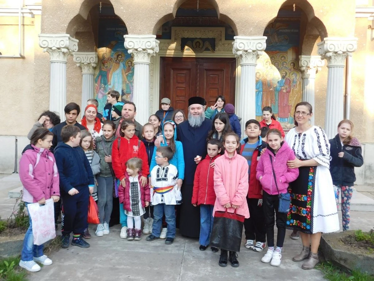 ATELIERE DE CREATIE PENTRU COPII, CU SPRIJINUL ARHIEPISCOPIEI ARADULUI