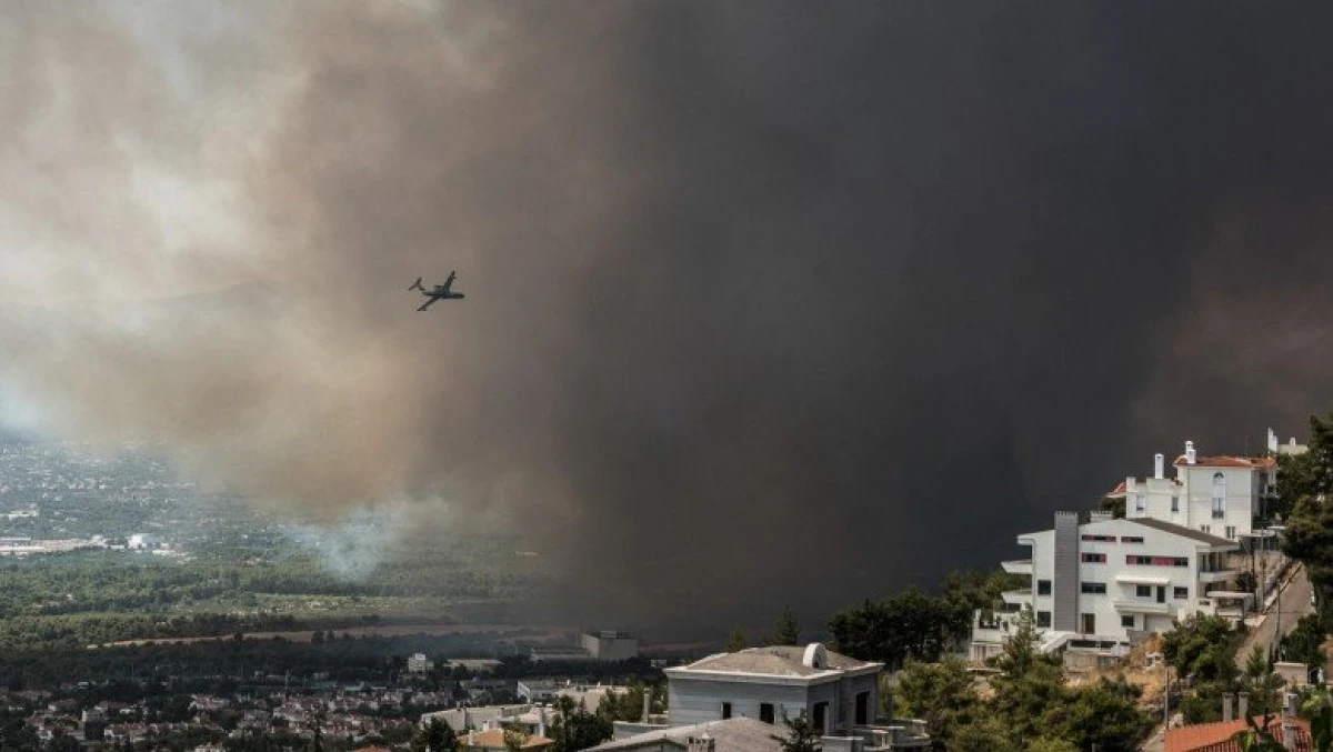Atena este amenințată de incendiile de vegetație