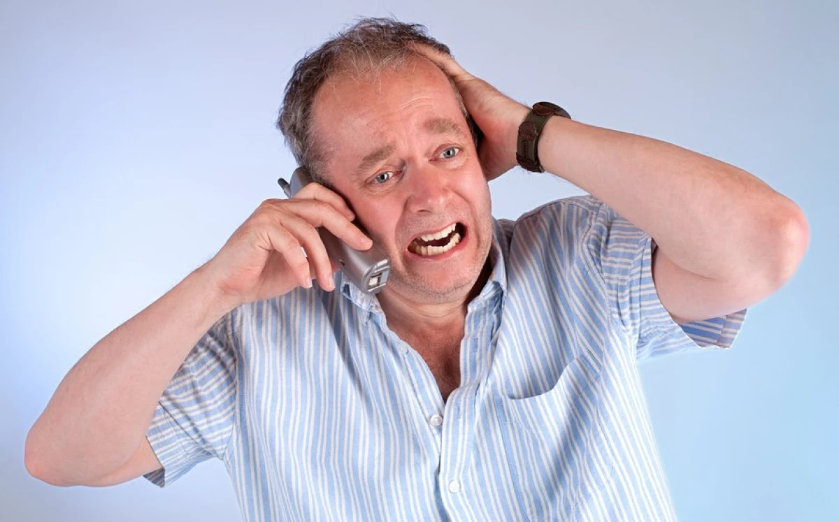 Atenție, arădeni! O nouă înșelătorie prin telefon vă poate încărca factura cu mii de euro