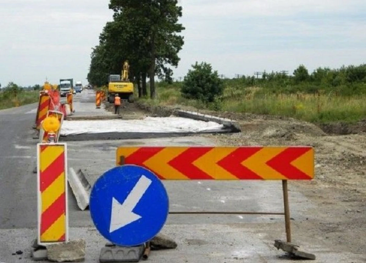 Atenție, șoferi! Lucrări de reparații pe DN 79 Arad - Oradea