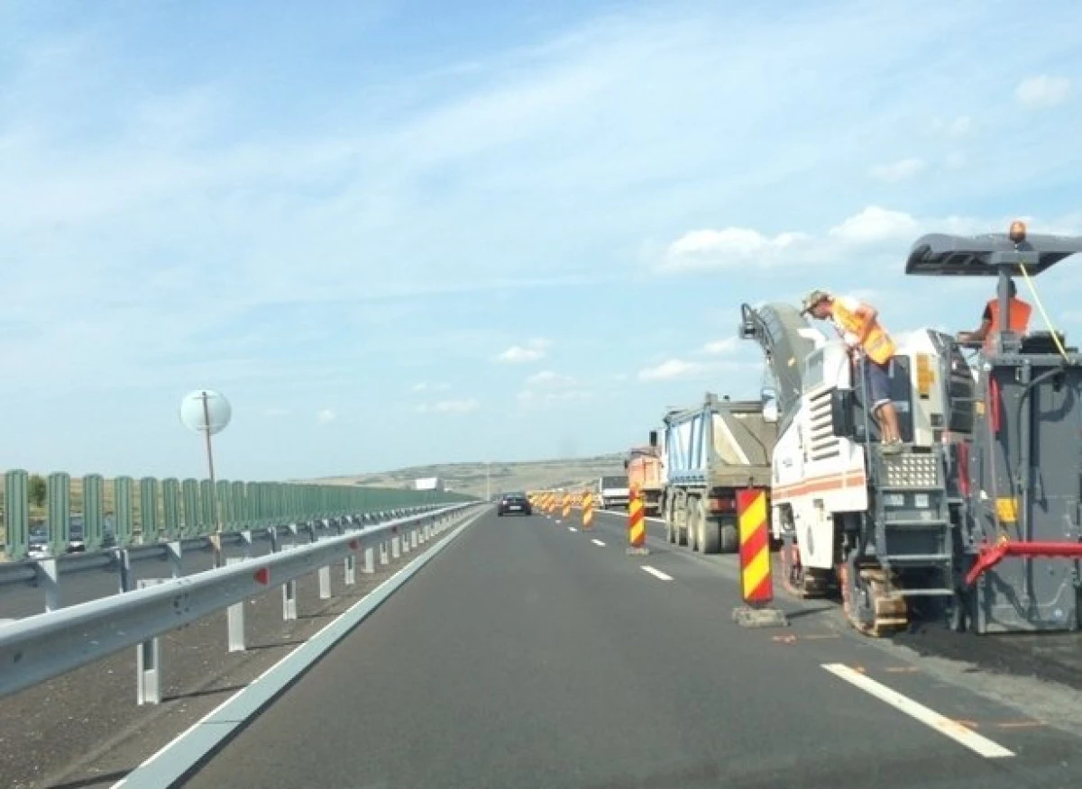 Atenție, șoferi! Se circulă pe o singură bandă, pe autostrada Arad-Pecica