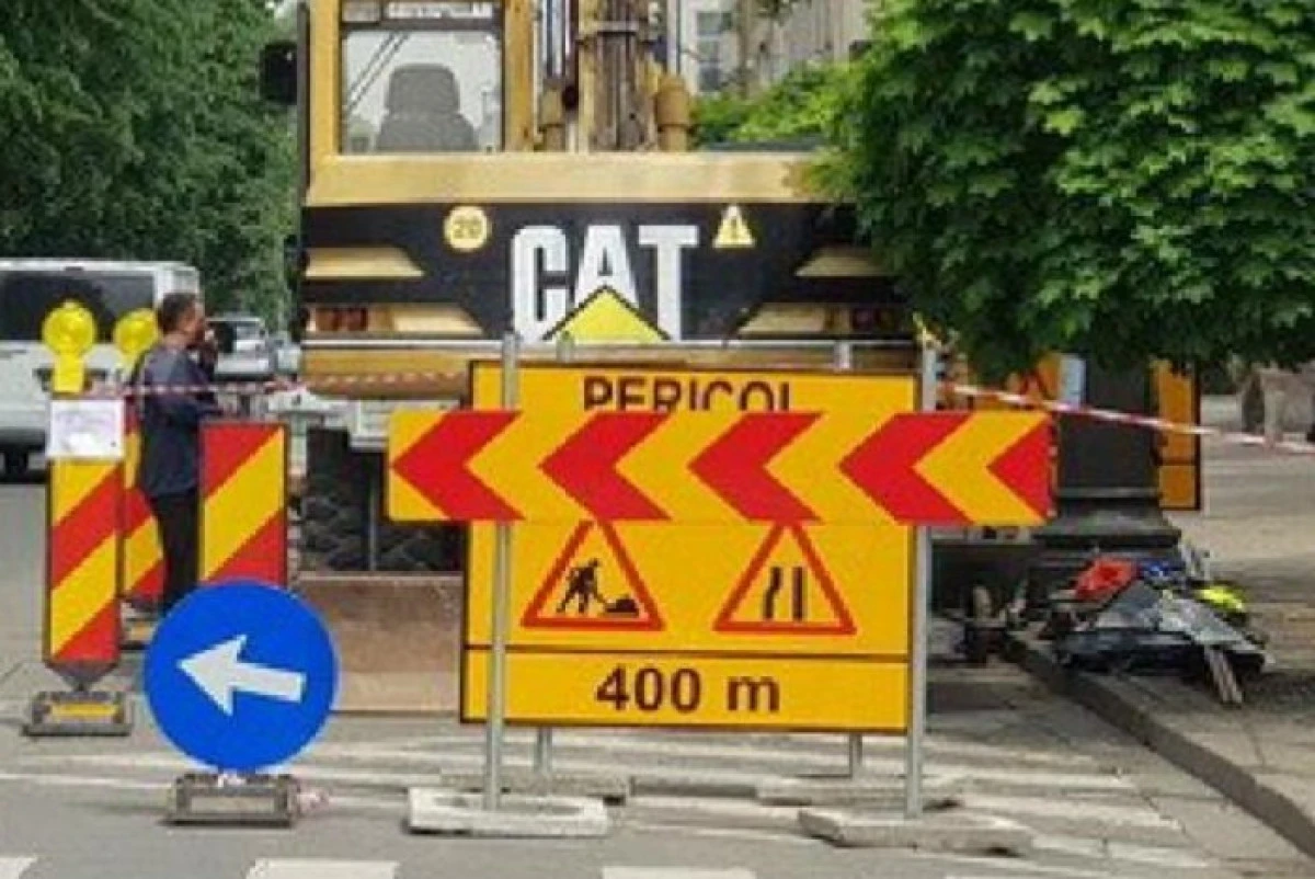 Atenție, șoferi! Se închide circulația în interesecția Miorița cu Calea Radnei