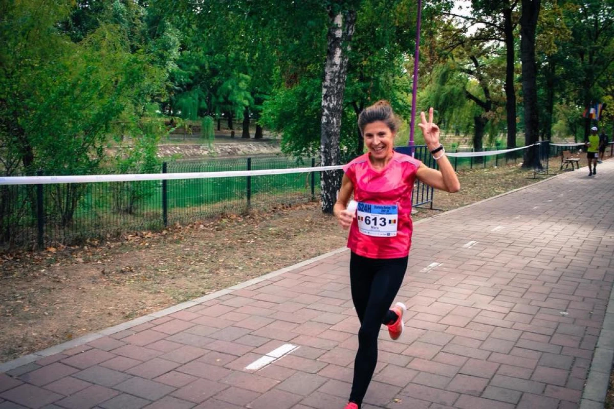Atleta ultramaratonistă Mara Guler, premiată de Federaţie