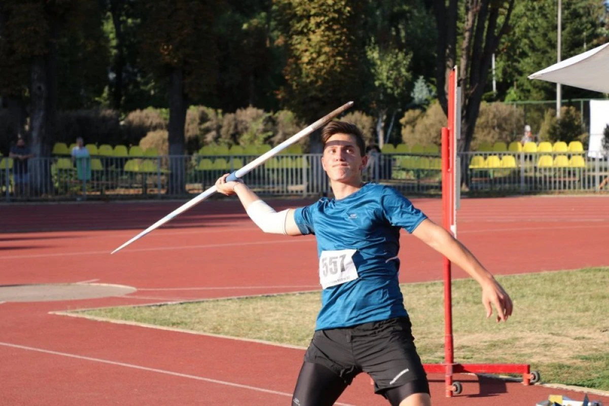 Atleţii arădeni, trei medalii naţionale la juniori. Coman şi Both sunt printre favoriţi la seniori!