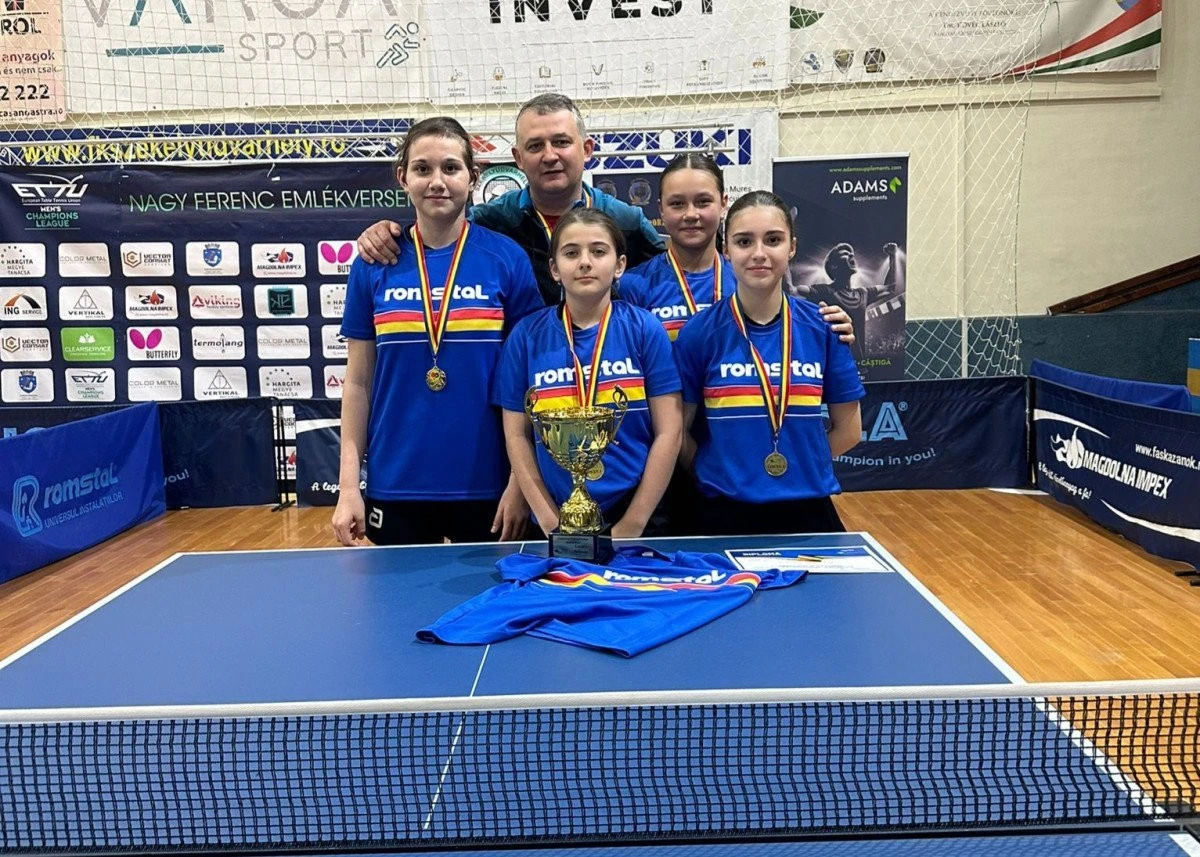 Au defilat spre aur! Fetele de la CSM Arad sunt campioane naționale de tenis de masă la categoria sub 13 ani