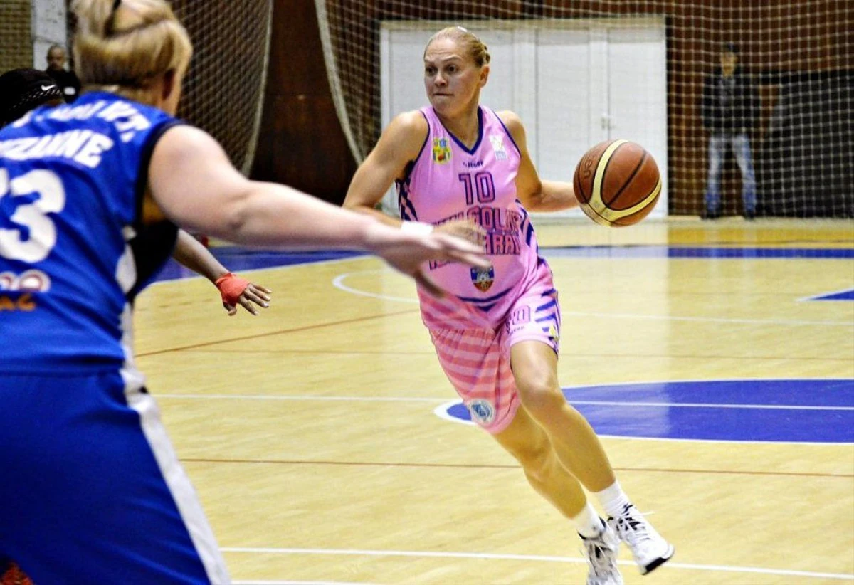 AU INCHEIAT TURUL IN FORTA: UNIV.GOLDIS ICIM - OLIMPIA BRASOV 86-50