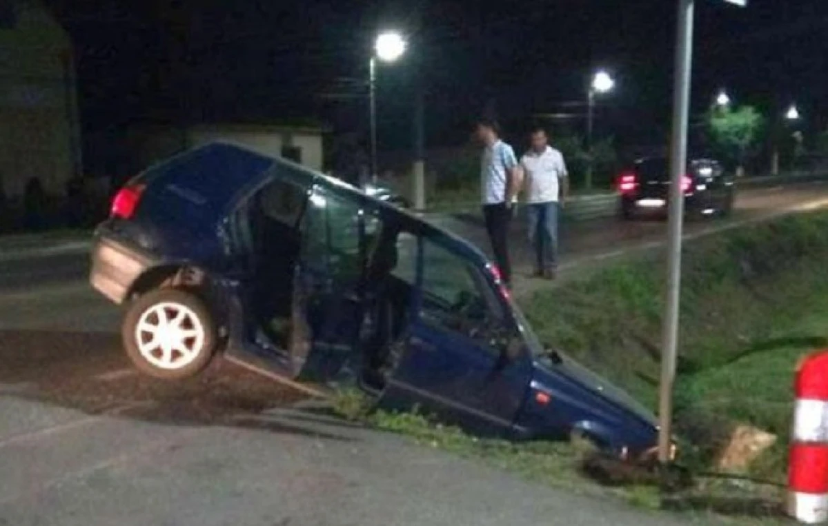 Au urcat băuți la volan și au făcut accident. Recomandările IPJ Arad pentru conducătorii auto
