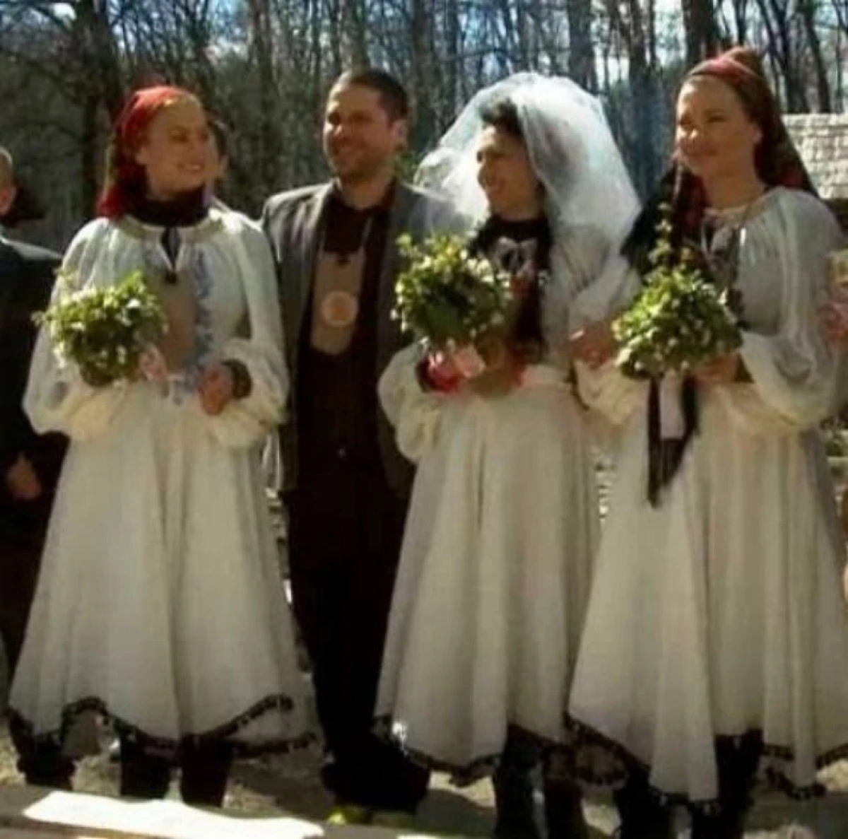 AUGUSTIN VIZIRU S-A INSURAT! NELU PLOIESTEANU A CANTAT LA NUNTA LUI!