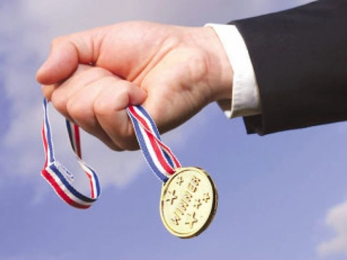 AUR PENTRU ELEVII ROMÂNI LA OLIMPIADA INTERNAŢIONALĂ DE FIZICĂ