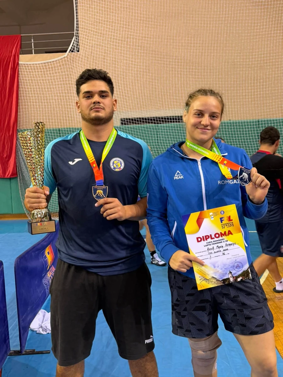 Aur și argint pentru CSS Gloria Arad la Cupa României de lupte U20