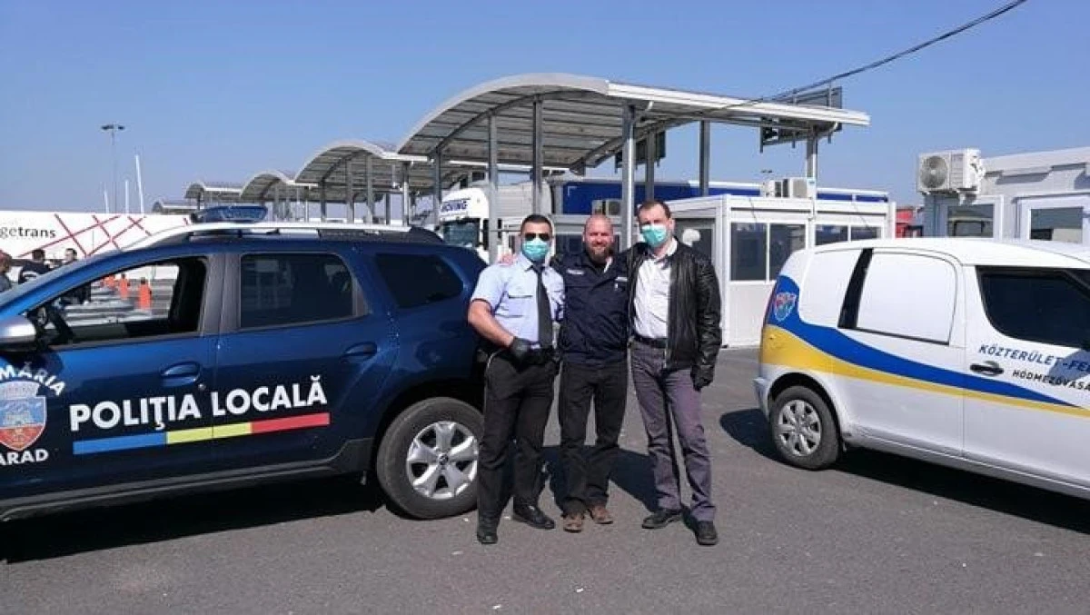 Autoritățile din Hódmezővásárhely au trimis la Arad un transport cu măști sanitare