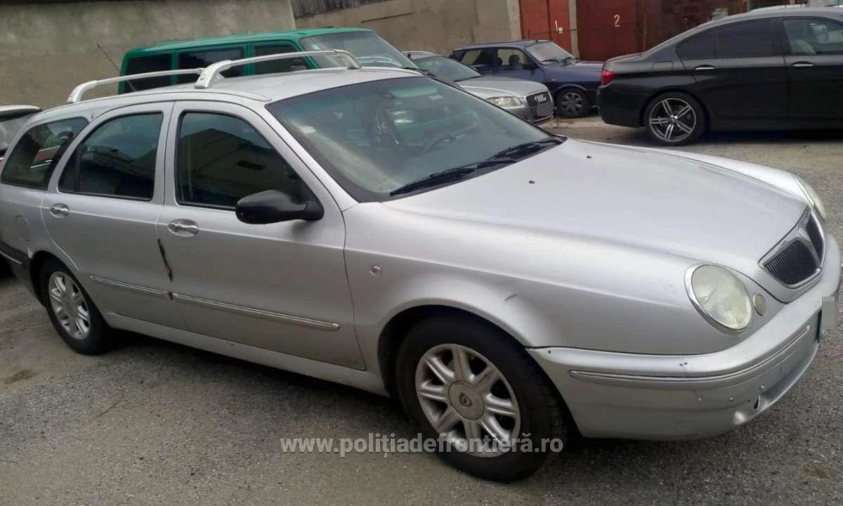 Autoturism căutat de autorităţile din Belgia, descoperit la P.T.F Nădlac II
