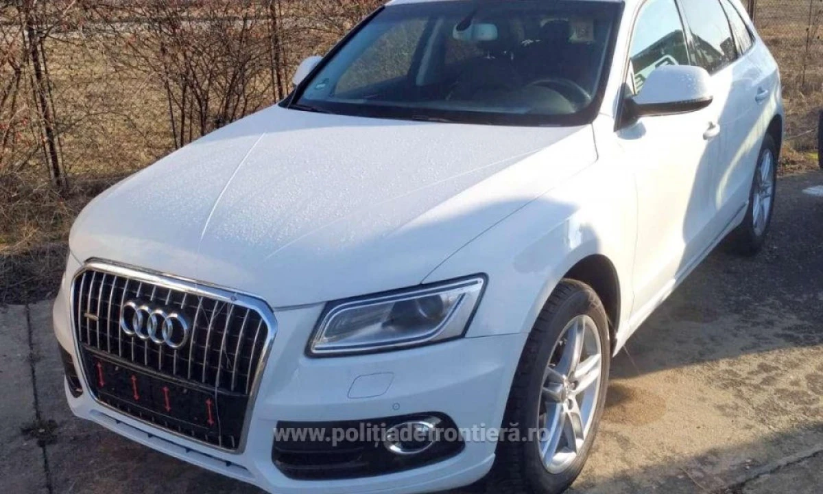 Autoturism căutat de autorităţile din Germania, depistat în vama Nădlac