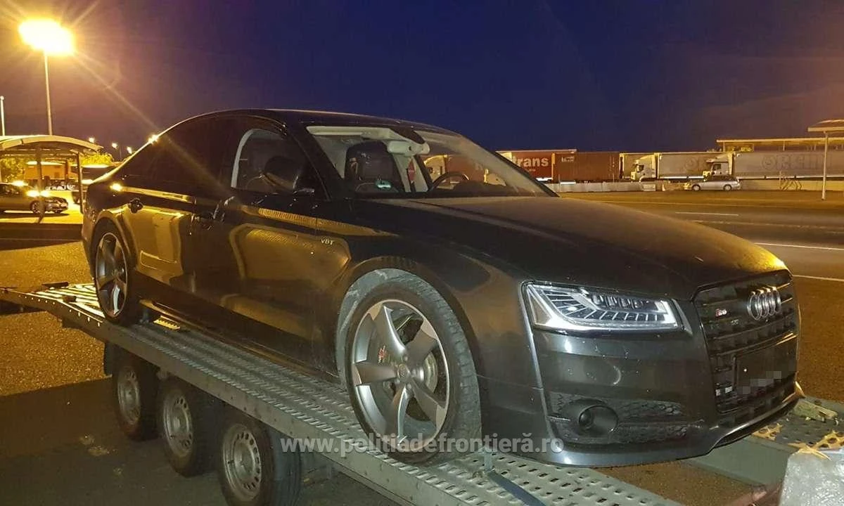 Autoturism căutat de autorităţile din Germania, depistat în vama Nădlac