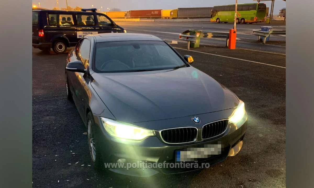 Autoturism căutat de autorităţile din Marea Britanie, descoperit de poliţiştii de frontieră arădeni