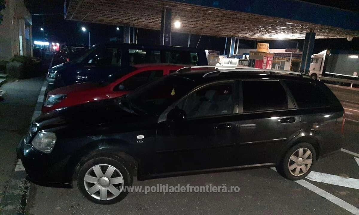 Autoturism căutat în Germania, depistat în Vama Nădlac   