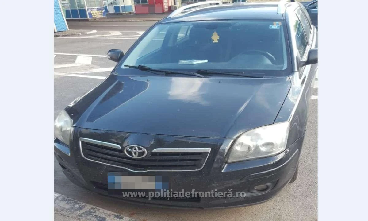 Autoturism căutat în Italia, depistat de poliţiştii de frontieră arădeni