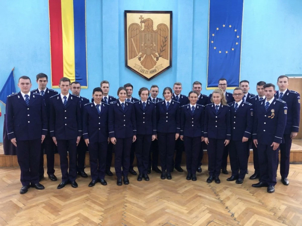 Avansări în grad la IPJ Arad. 21 de absolvenți au intrat în rândurile polițiștilor arădeni