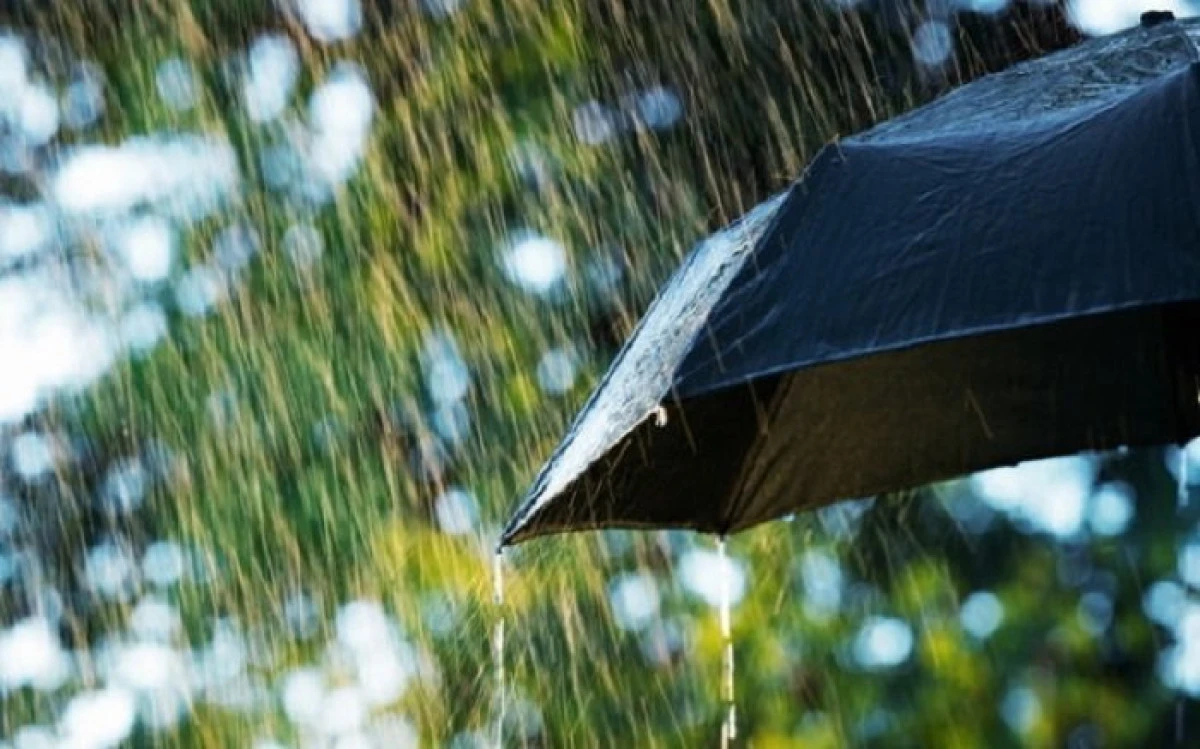 Avertizare meteo de ploi torențiale, vijelii și grindină pentru aproape toată țara