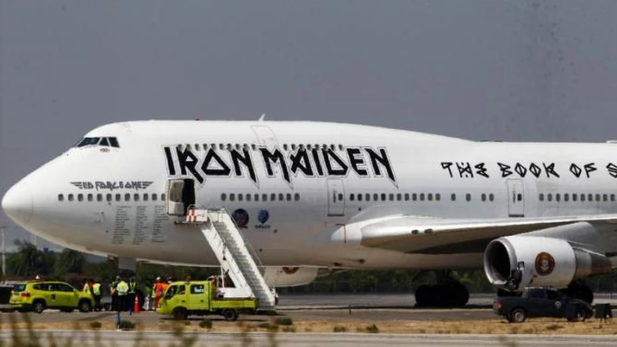 AVIONUL TRUPEI IRON MAIDEN, IMPLICAT INTR-UN ACCIDENT PE UN AEROPORT DIN CHILE
