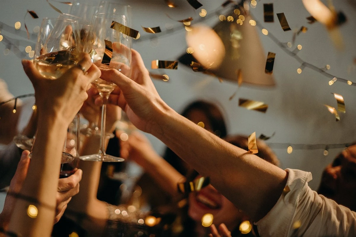 Aviz petrecăreților de Revelion: cununie de 40 de persoane, dispersată cu amenzi de polițiști, la Timișoara