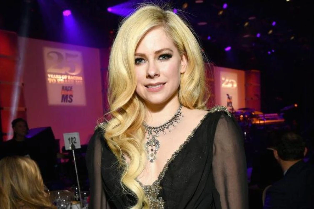 Avril Lavigne: „Mi-am acceptat moartea”