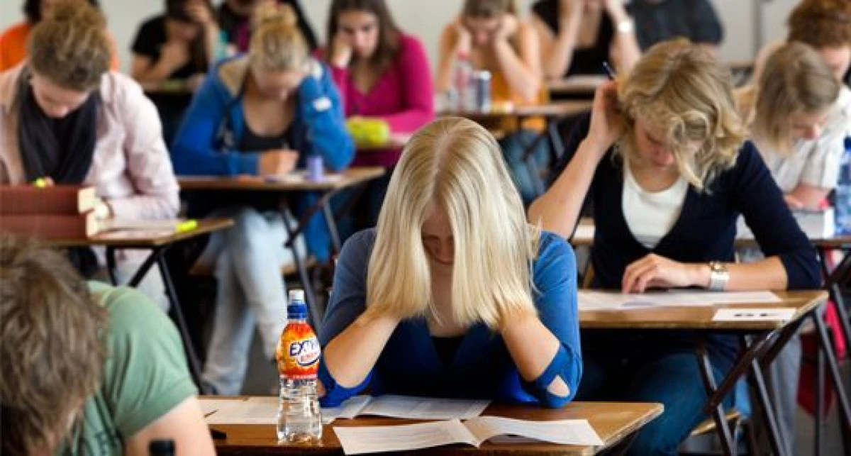 BACALAUREAT 2014: CANDIDATII DAU ASTAZI ULTIMA PROBA