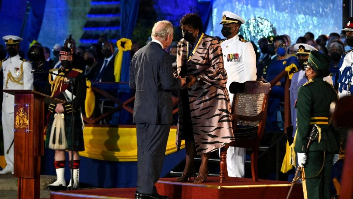Barbados a devenit republică, înlăturând-o pe regina Elisabeta de la conducere