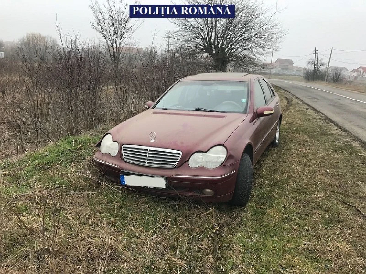 Bărbat 3 în 1. A furat un autoturism pe care l-a condus fără permis și sub influența alcoolului!