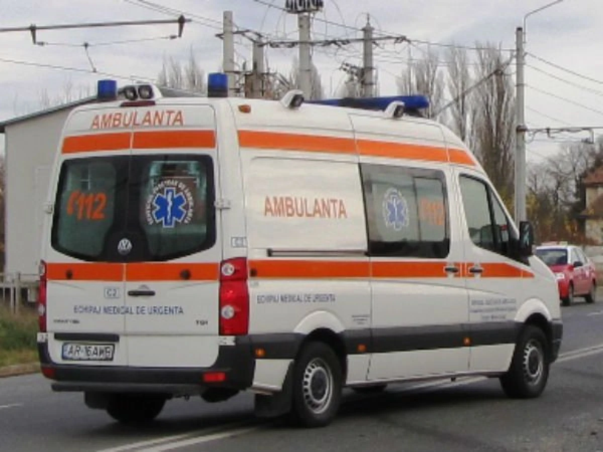 Bărbat bătut în plină stradă, în Sânmartin. Victima a ajuns în spital