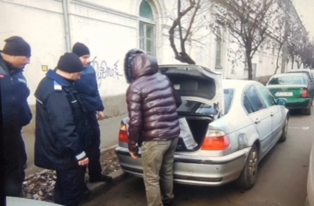 Bărbat de 35 de ani, prins de jandarmii arădeni cu țigări de contrabandă