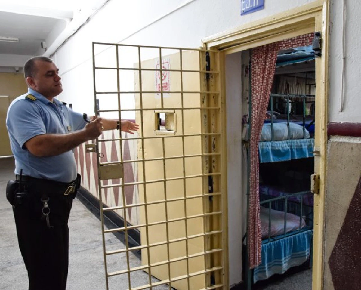 Bărbat de 59 de ani, acuzat de viol, depus în Penitenciarul Arad
